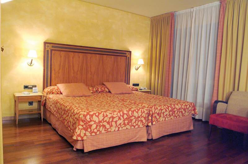 Hotel Eurostars Gran Via 4*
