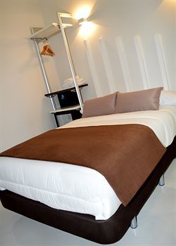 Gran Via 44 Hostel *