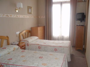 Andorra 2*
