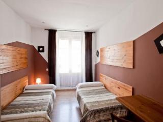 Gasthof La Casa De La Plaza Madrid