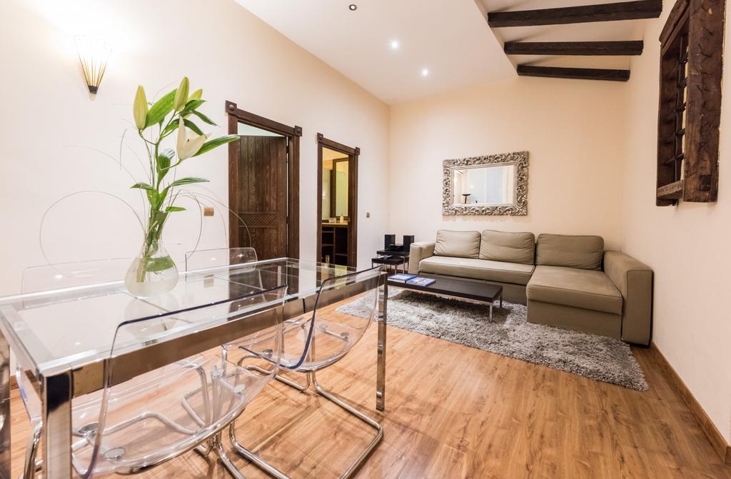 Downtown Jacuzzi Apartment Madrid