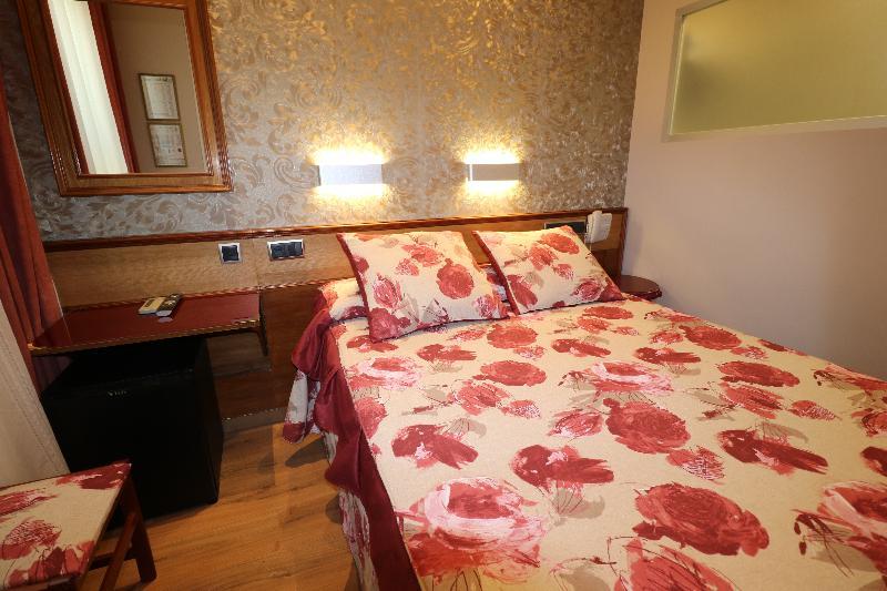 Guest house Hispano - Argentino Gran Via 3*