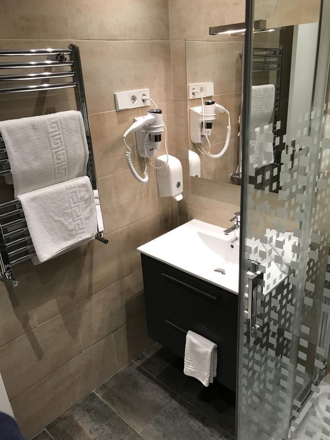 Apolo Apartment *