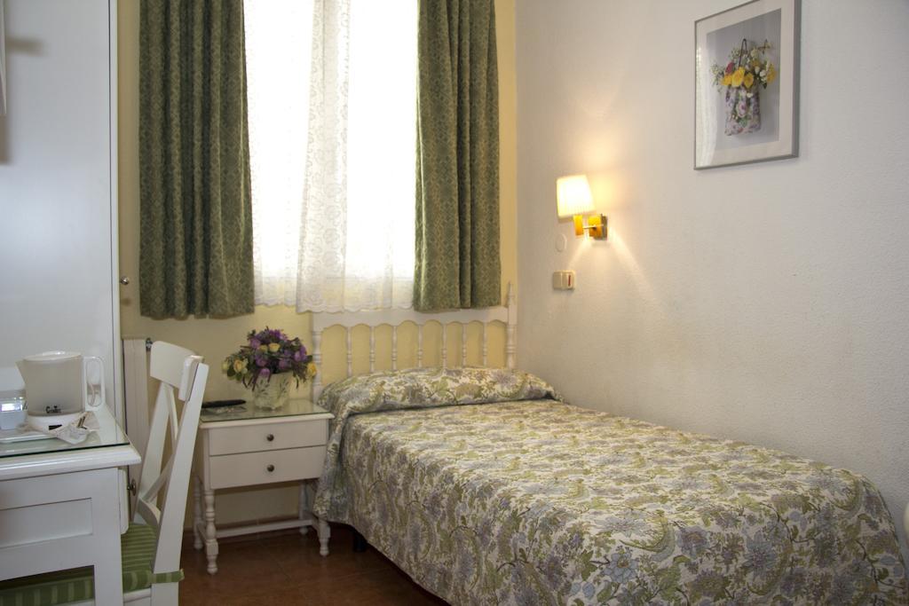 Guest house Alpes Madrid