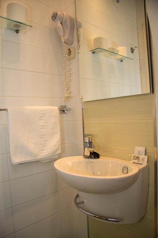 Alpes Guest house Madrid