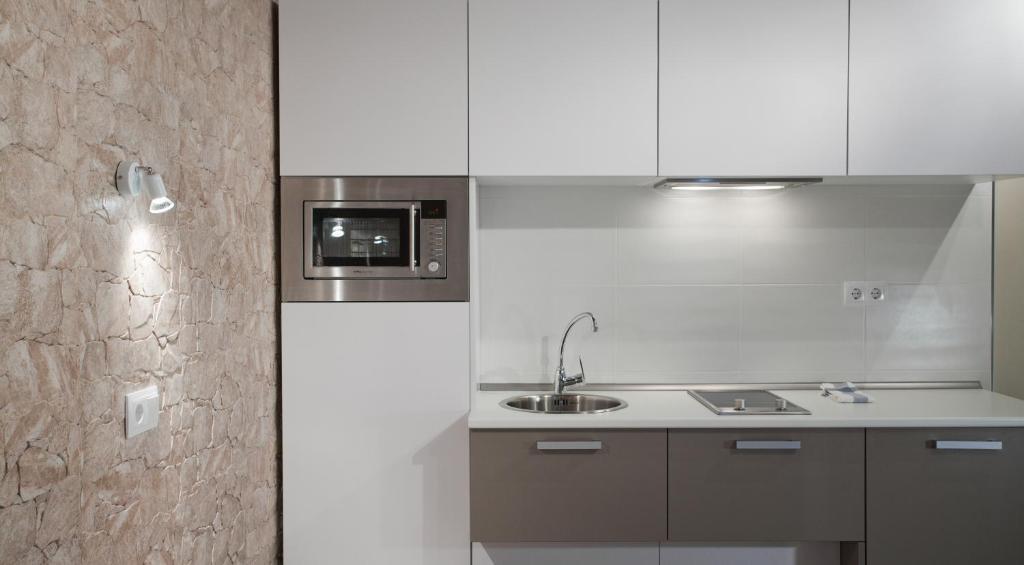 Nickel Apartment *