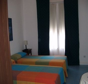 Gay Puerta Del Sol Gasthof 2*