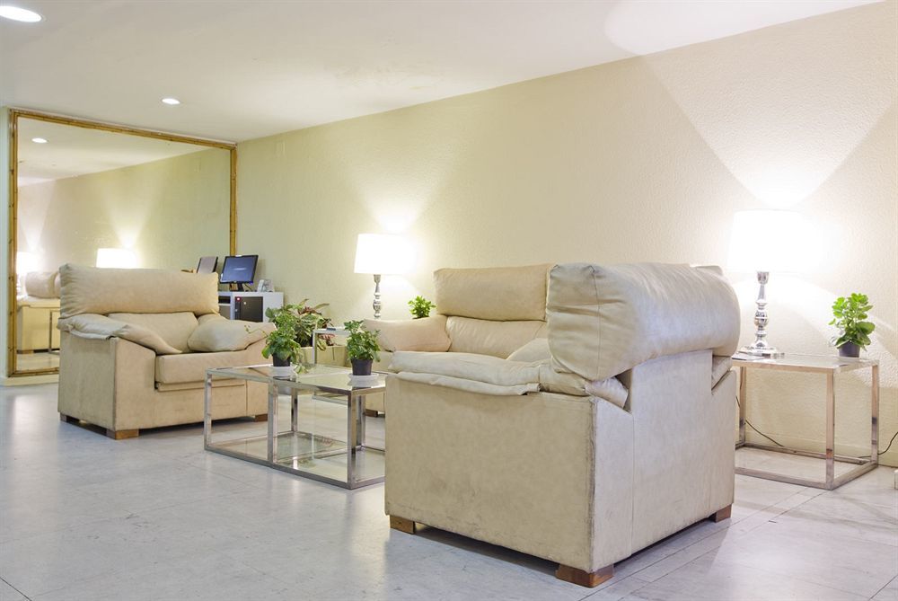 Boutique Urban Genova Aparthotel 2*