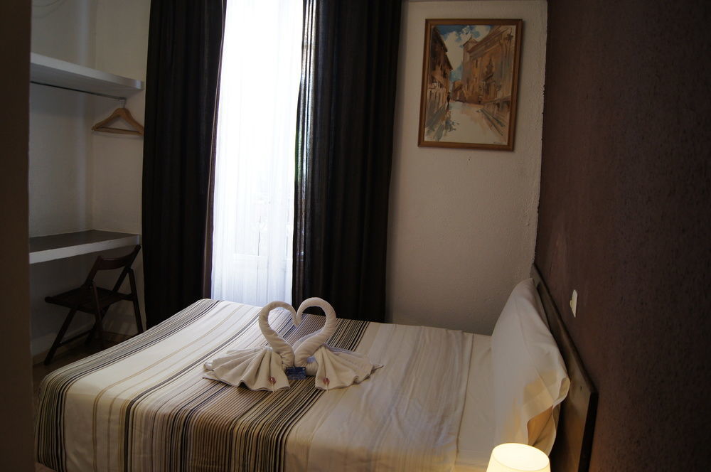 Guest house A Nuestra Senora De La Paloma 2*
