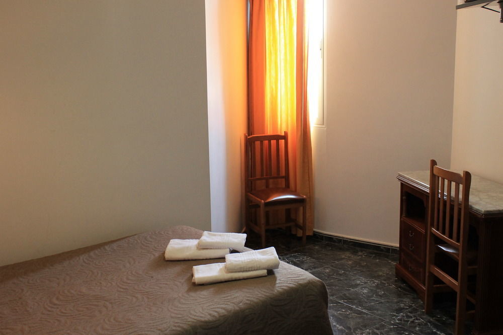 Conchita Legazpi Casa de hóspedes Madri