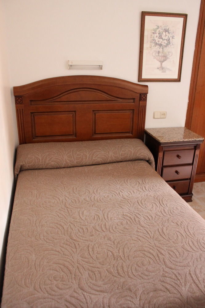 Guest house Conchita Legazpi *