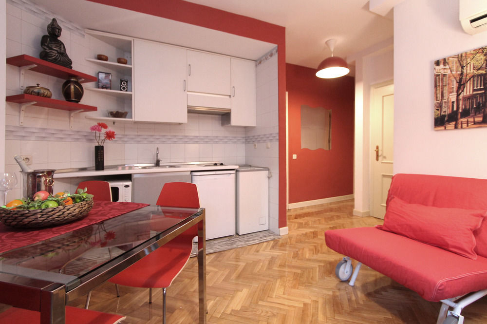 Goyescas Deco Apartment