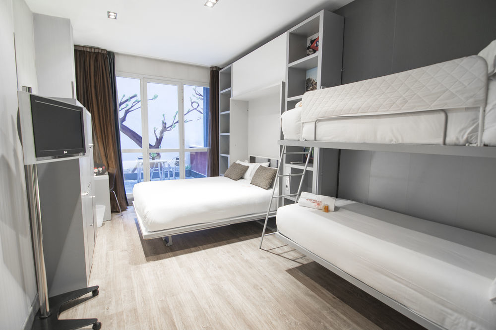 Petit Palace Plaza Espana Hotel 4*