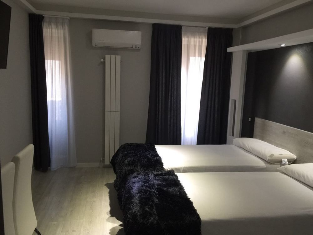 Overnight Gæstehus Madrid
