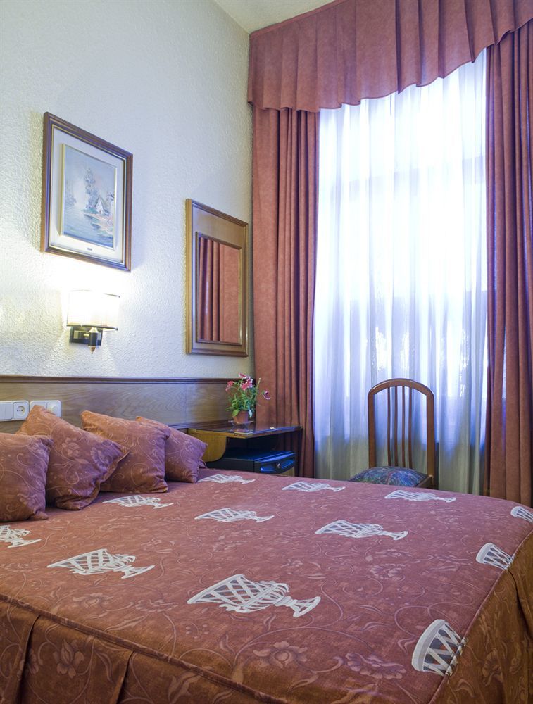 Hispano - Argentino Gran Via Guest house 3*