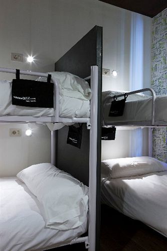 Room00 Ventura Albergue