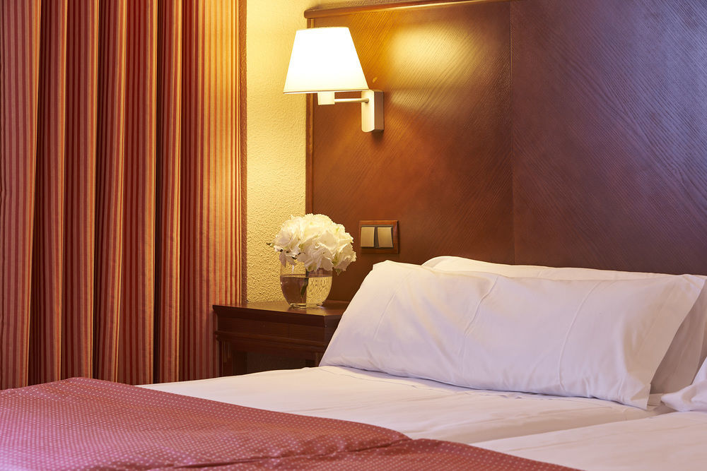 Cason Del Tormes By Happyculture Hotel Madri