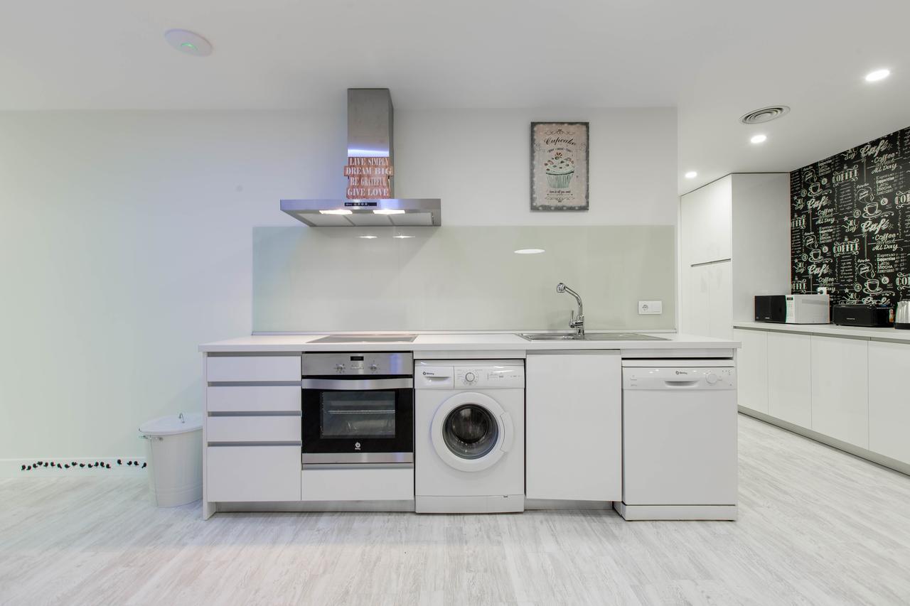Lejlighed Bookinmadrid Com - Cascorro Sq 18 Pax Madrid