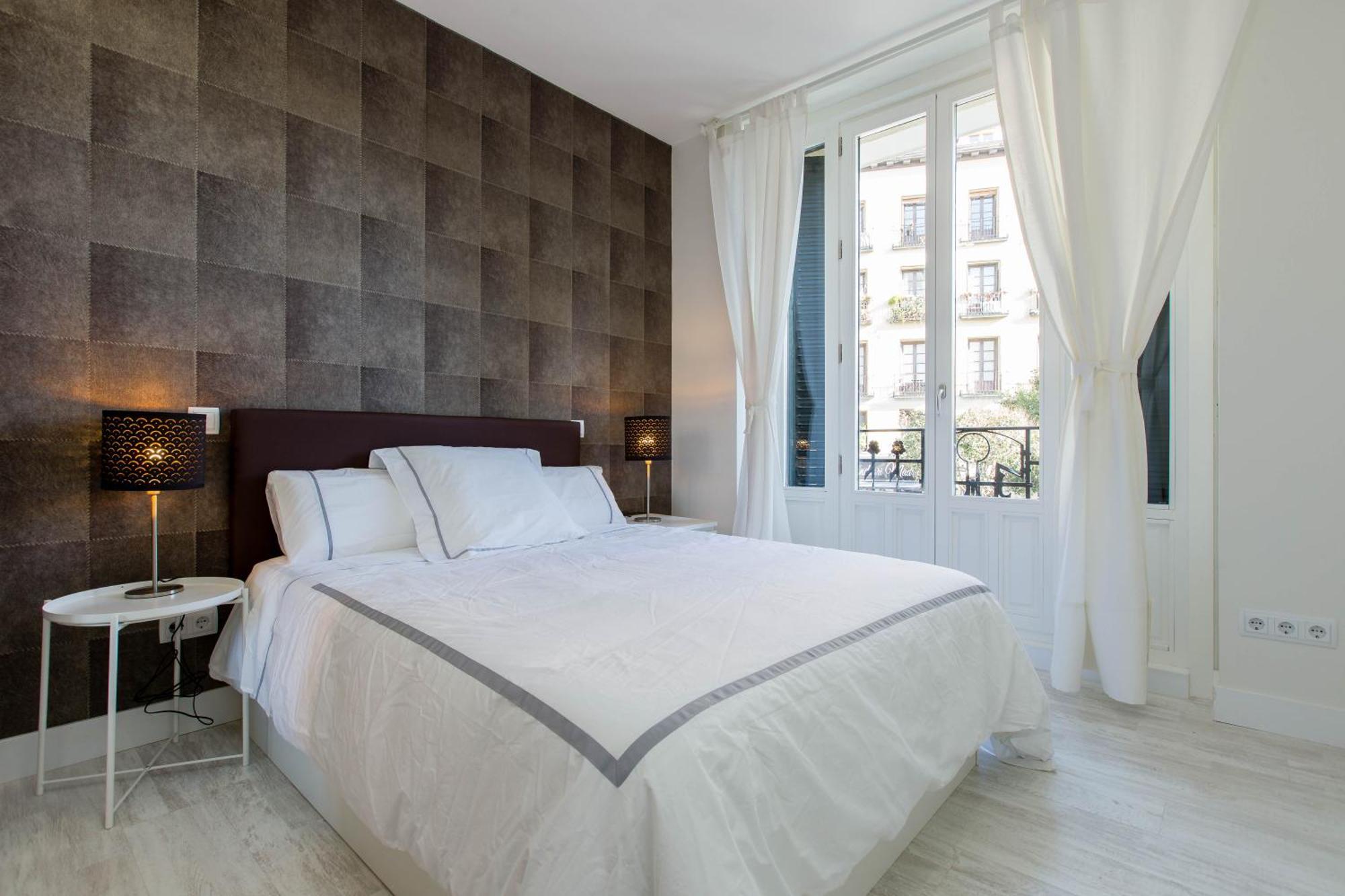 Bookinmadrid Com - Cascorro Sq 18 Pax Lejlighed *