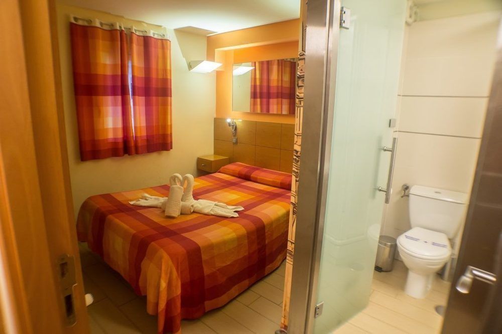 Casa de hóspedes Inter Puerta Del Sol Auto Check In 3*