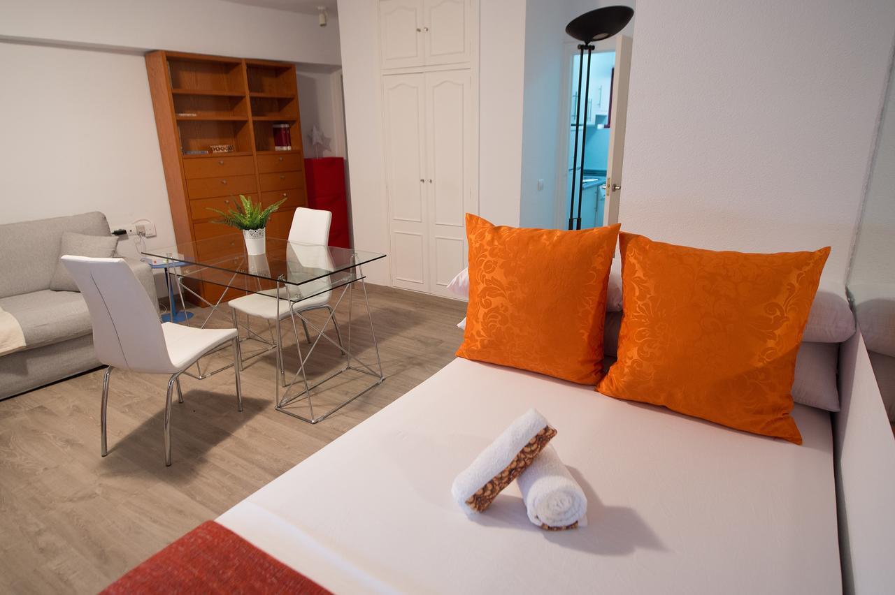 Apartment For Rastro - La Latina