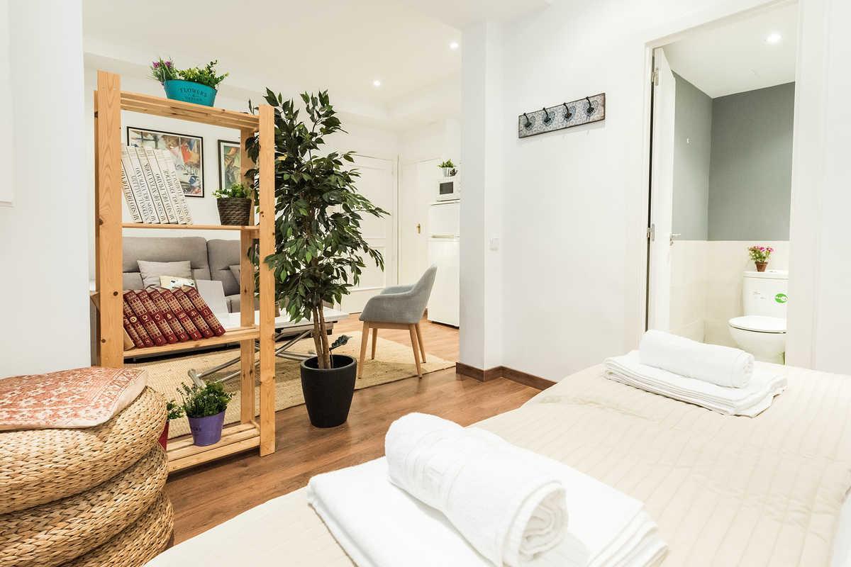 - Alcala 99 Apartment