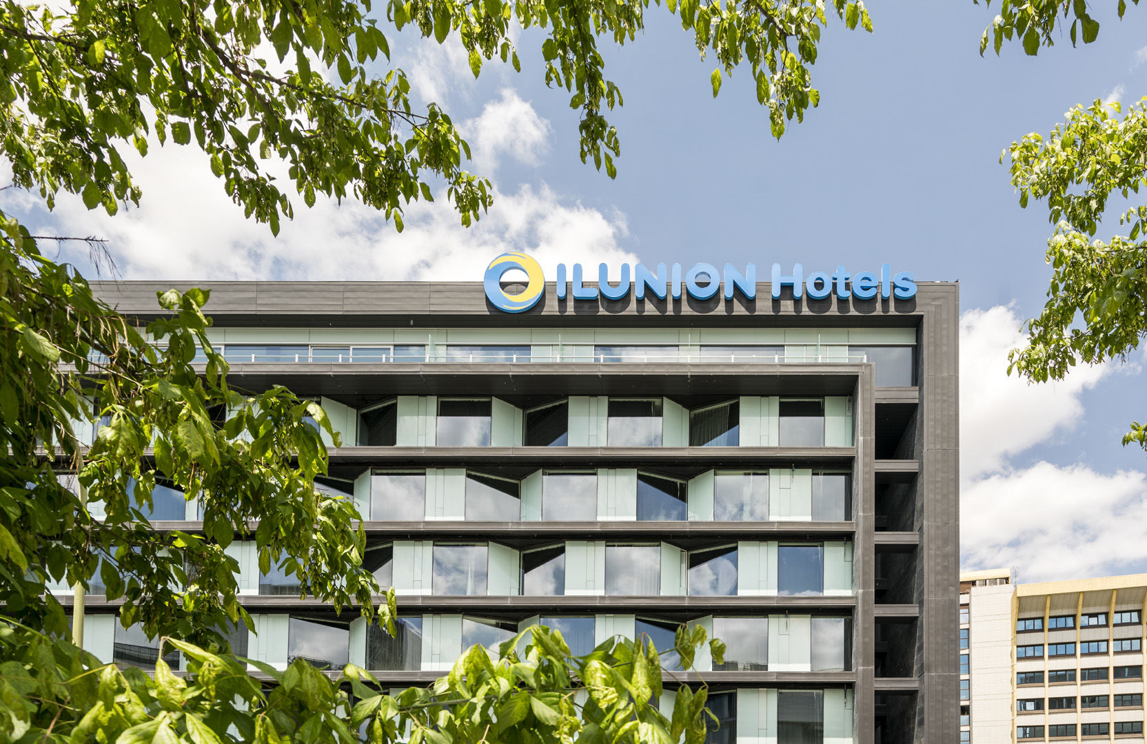 Ilunion Atrium Hotel