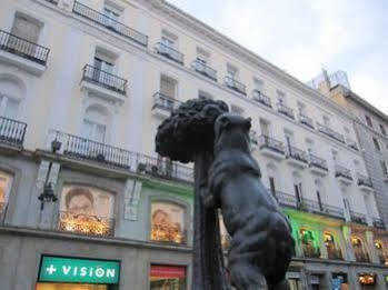 Gay Puerta Del Sol 2*