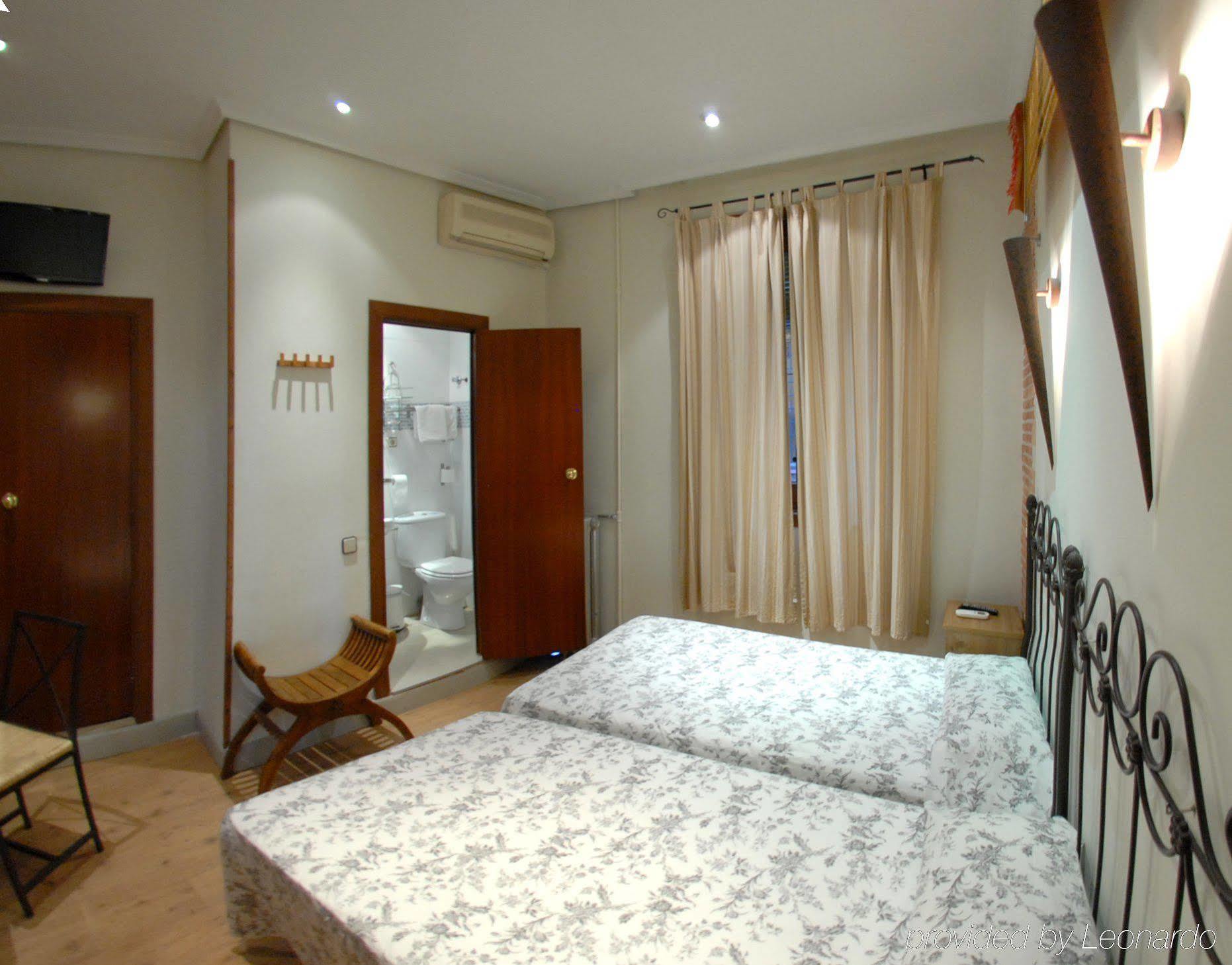 Manuela By Gaiarooms Guest house
