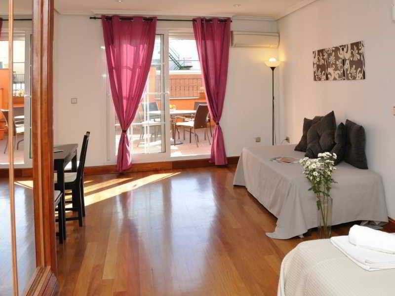 Apart-hotel New Point 3*