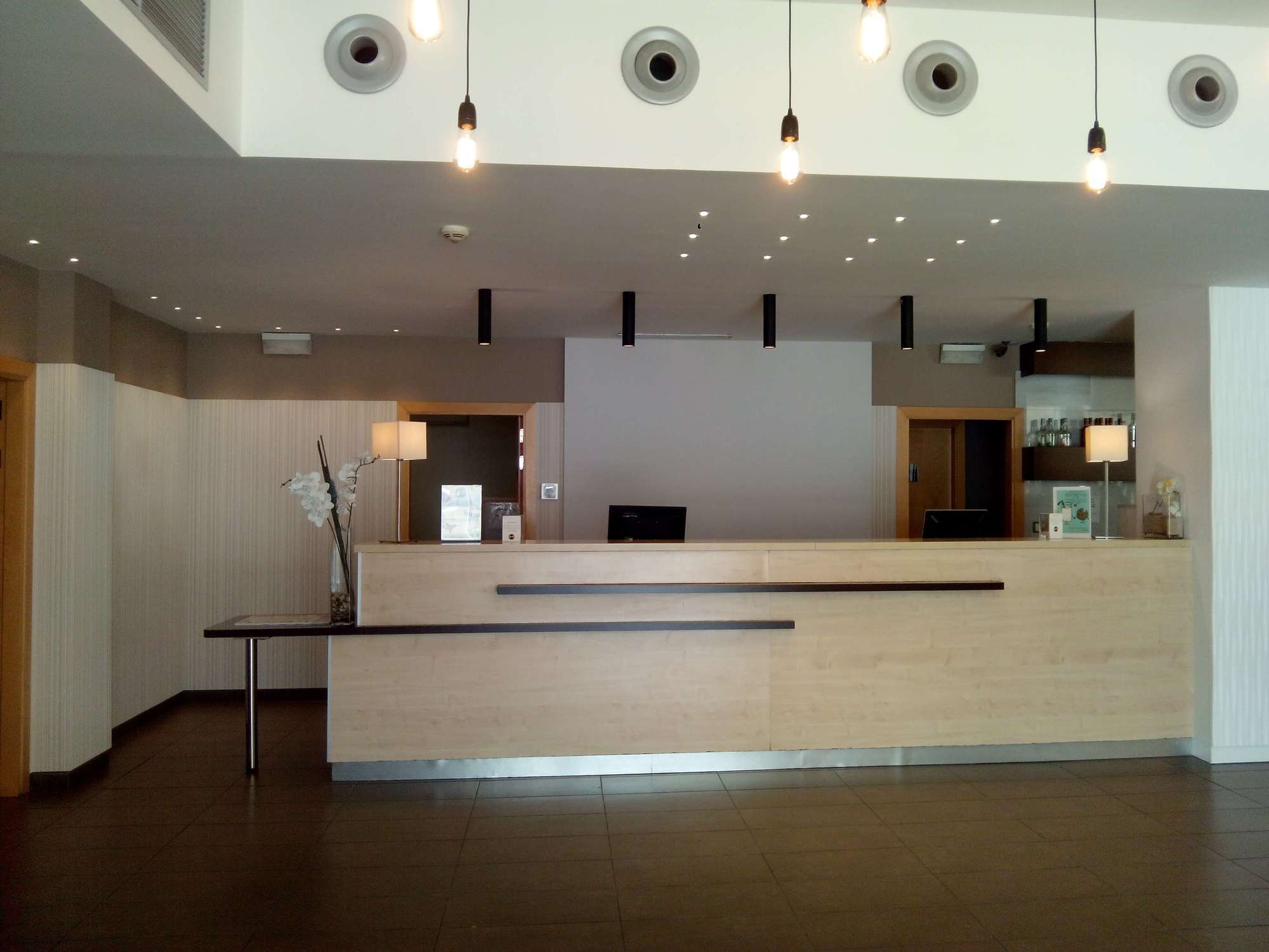 Aeropuerto T1 T2 T3 Hotel 3*