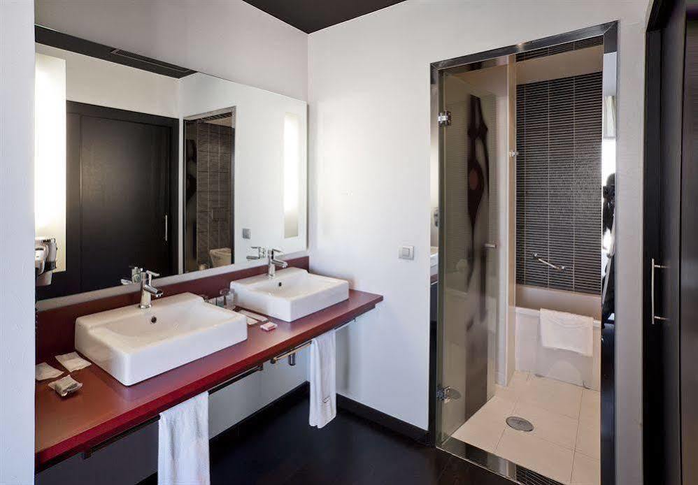 Confortel Atrium Hotel