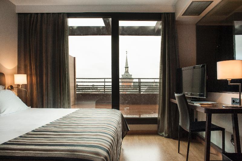 Exe Moncloa 4* Madrid