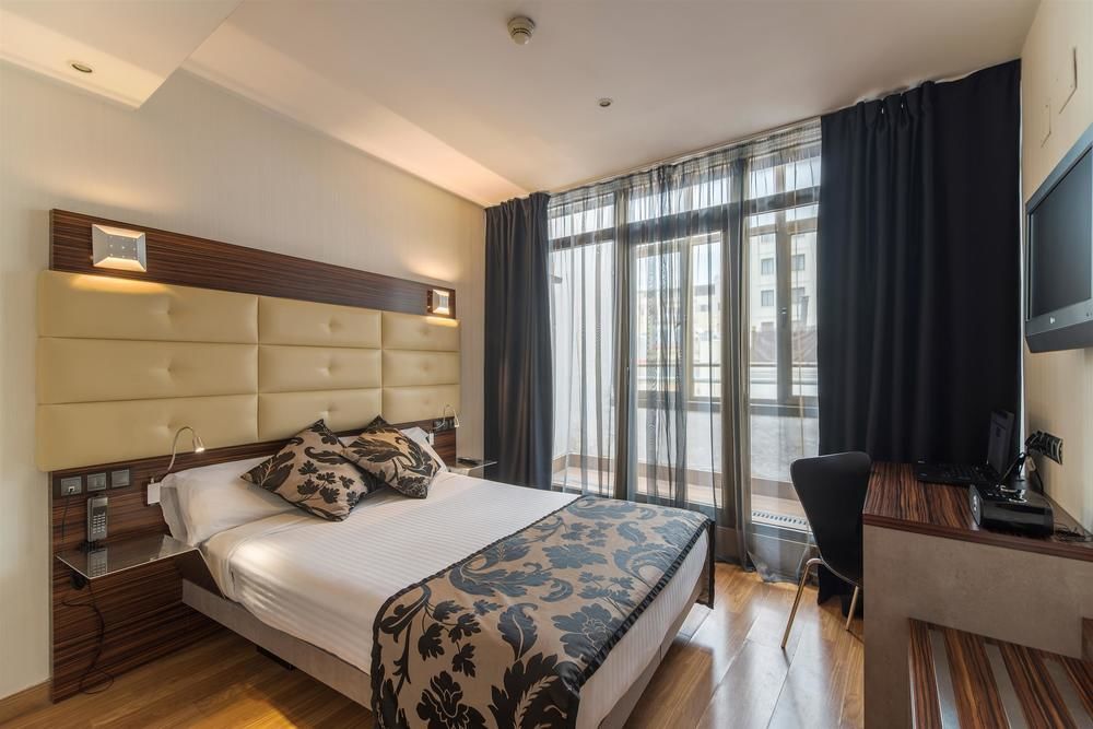Petit Palace Cliper-gran Via 3* Madrid