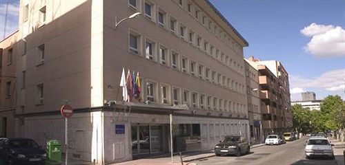 Infanta Mercedes 2* Madrid