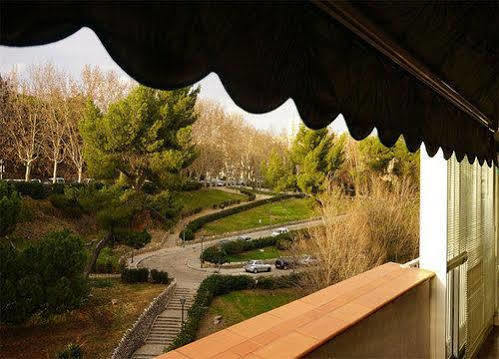 Pyr Select Jardines De Debod * Madrid