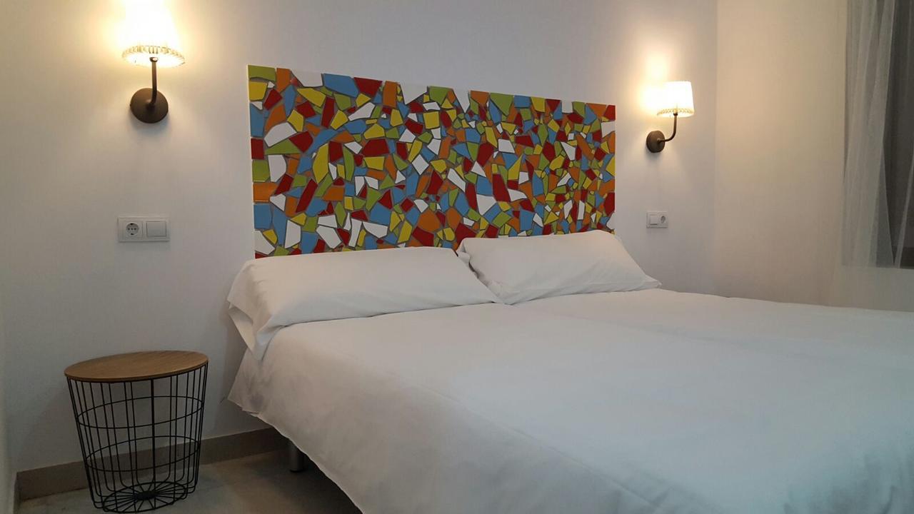 Pil Pil Hostel *