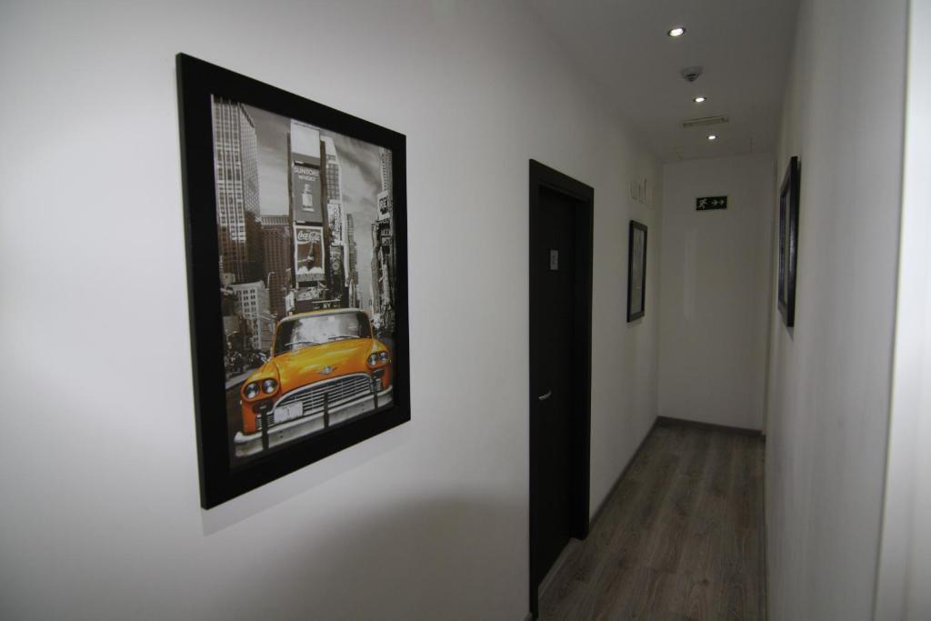Mh Fuencarral Guest house 5*