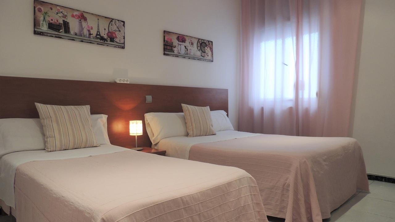 Cervantes Guest house 2*
