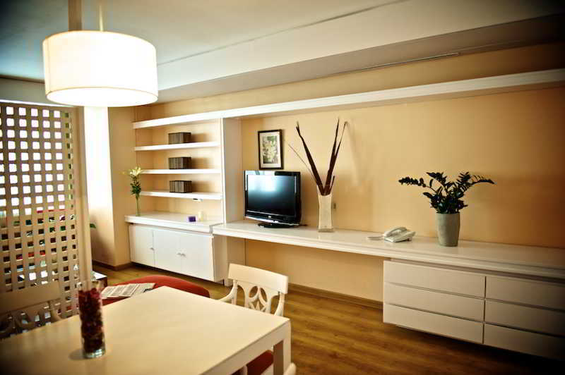 Pierre & Edificio Eurobuilding 2 Apartamento