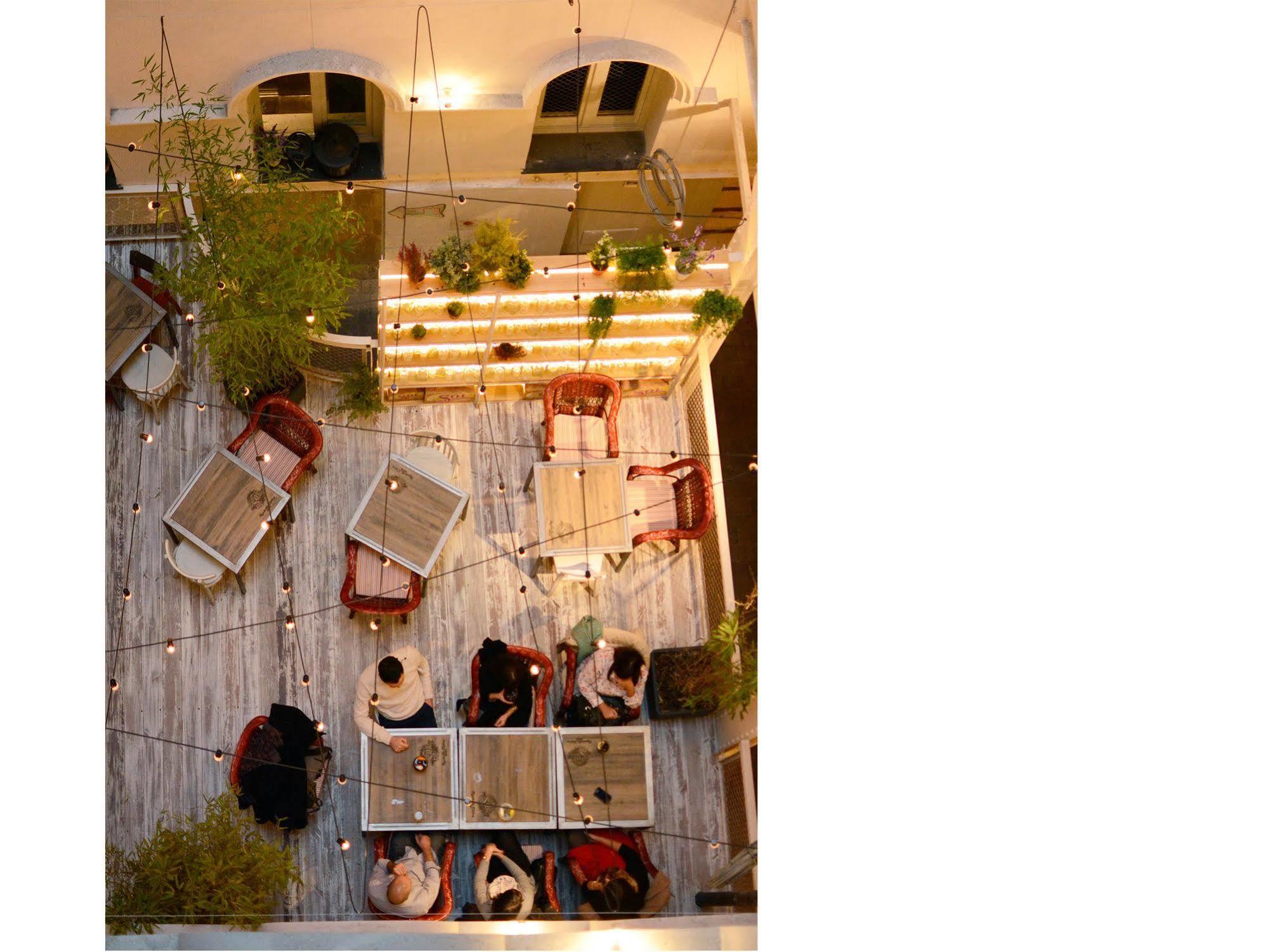 Room00 Chueca Albergue