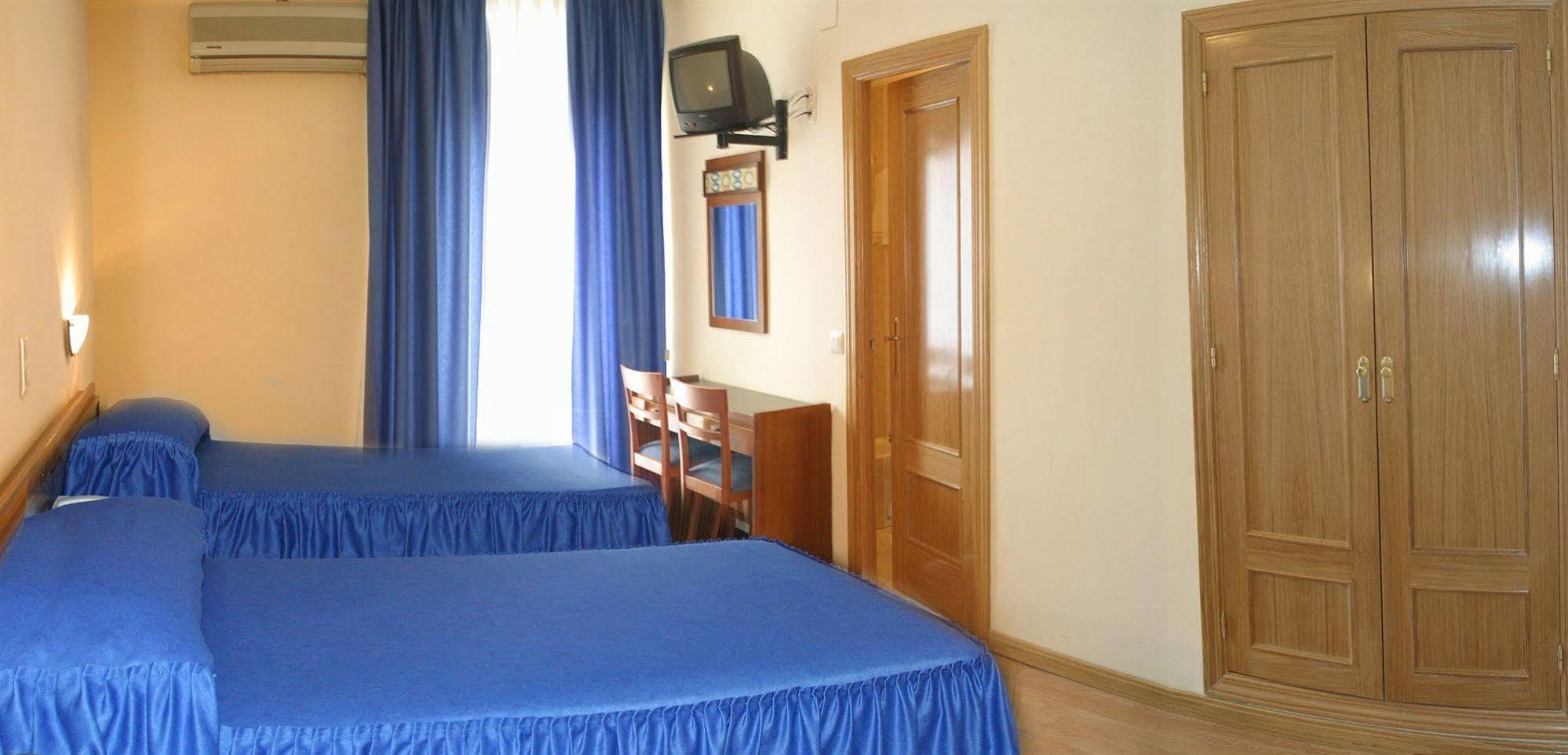 Guest house Felipe V 2*