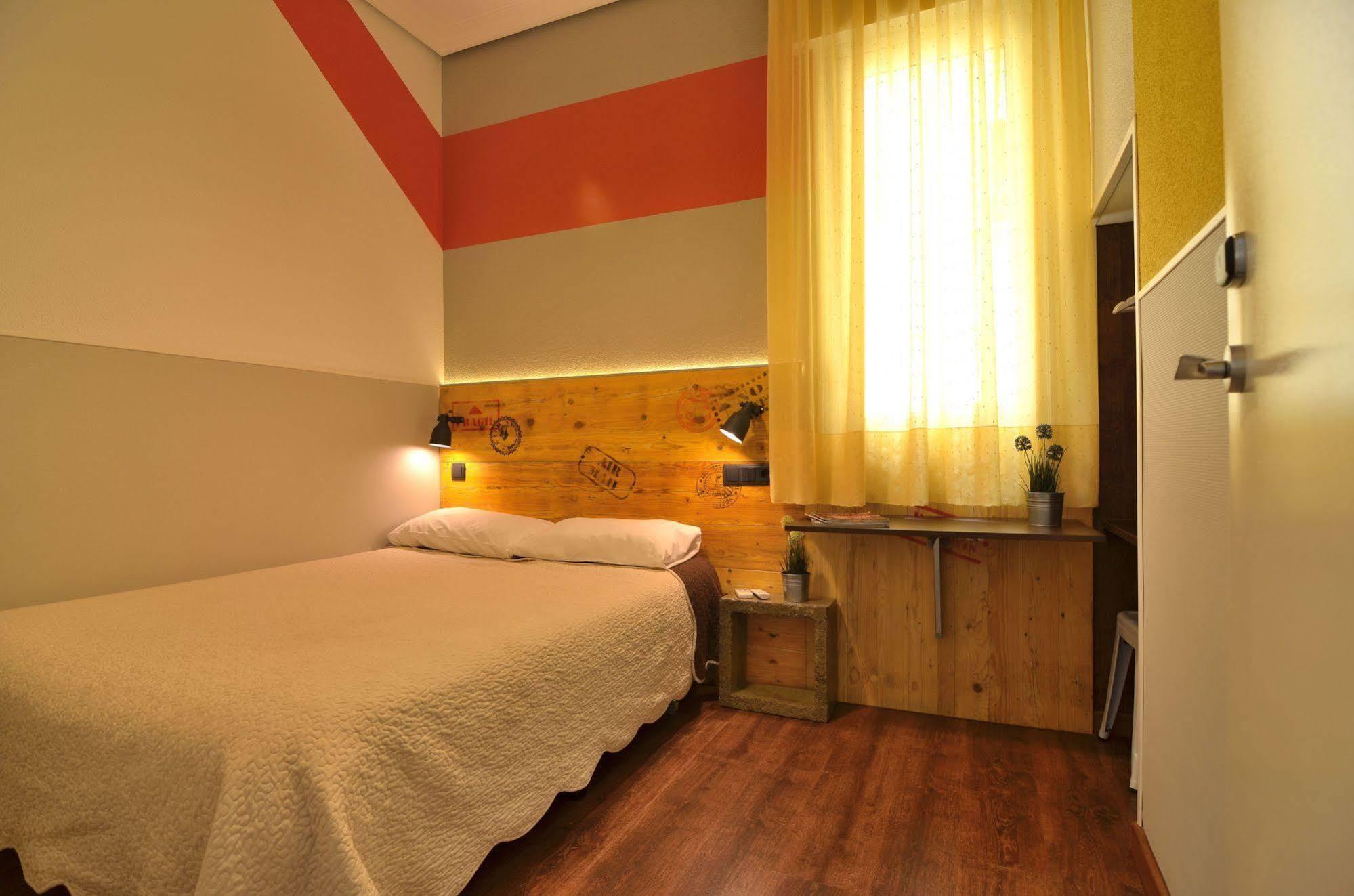Far Atocha Albergue Madri