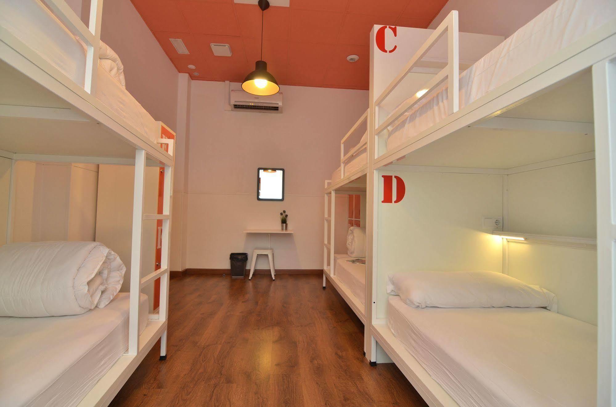 Albergue Far Atocha *