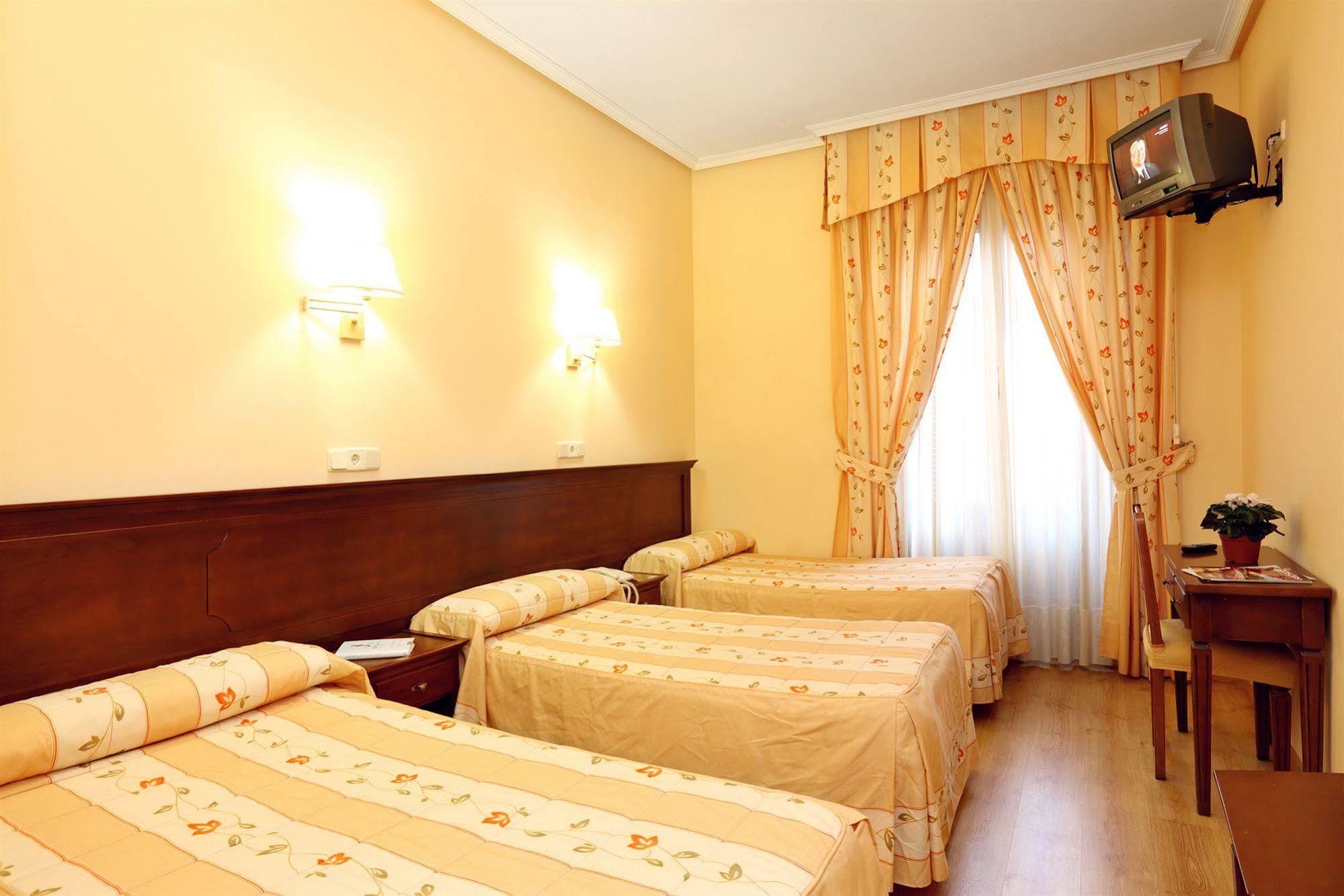 Sil & Serranos Hotel
