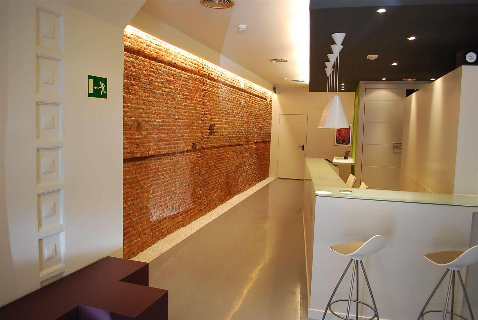 Hotel Urbansea Atocha 113 Madri