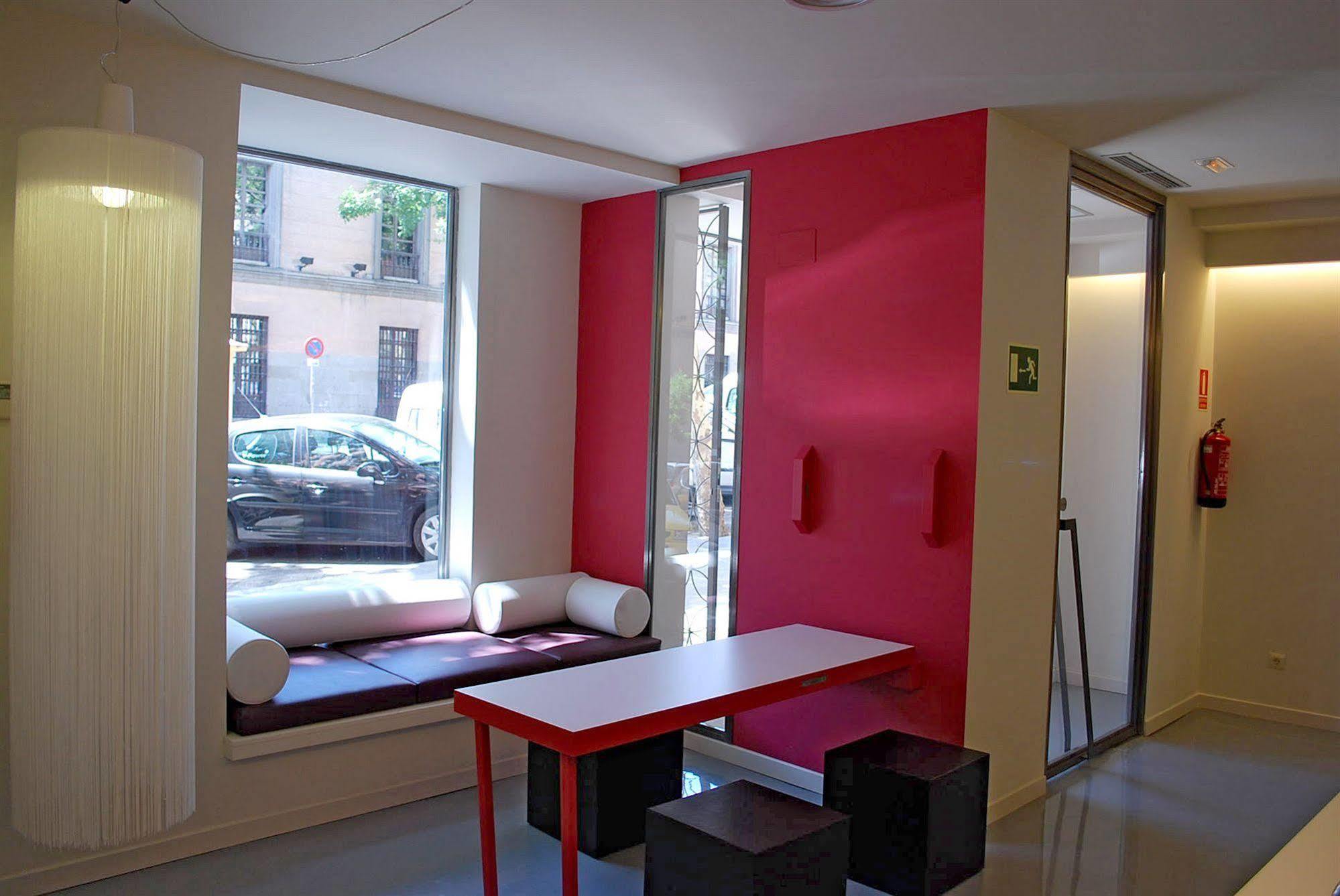 Hotel Urbansea Atocha 113 Madri