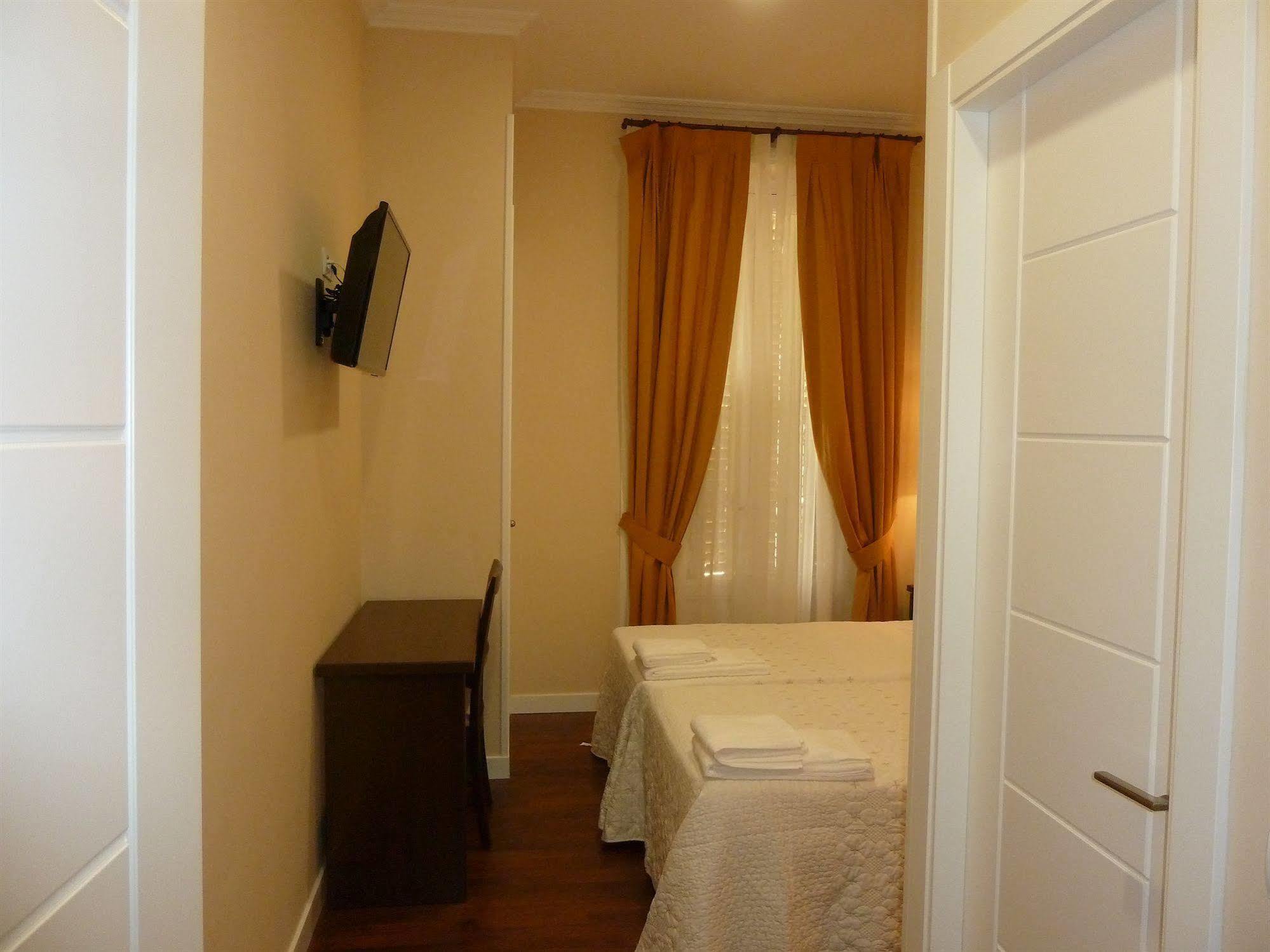 Mayor Casa de hóspedes Madri