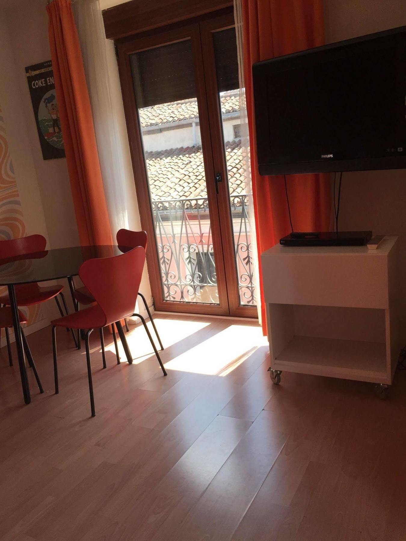 We Are Malasana Apartment