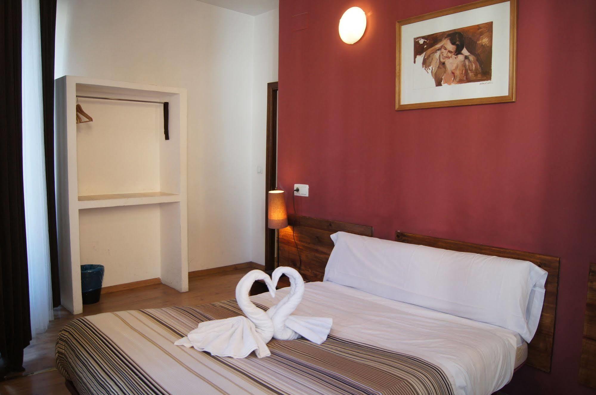 A Nuestra Senora De La Paloma Hostel